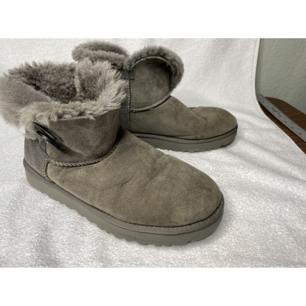 UGG Classic Mini Bailey Button Boots Women's 9 Bling Gray Sheepskin Suede Fur